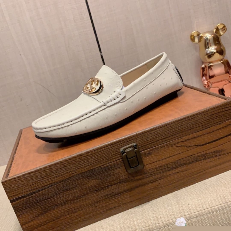 G*u*i leather shoes